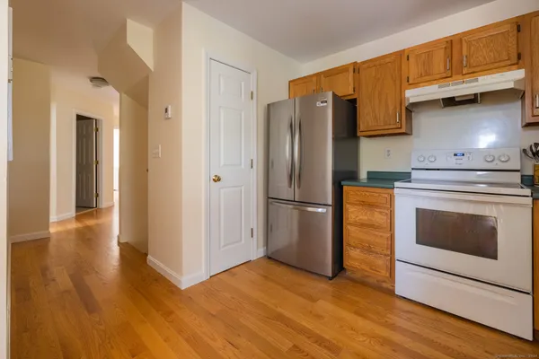 $25,000 | 916 Reef Road, Fairfield, CT 06824