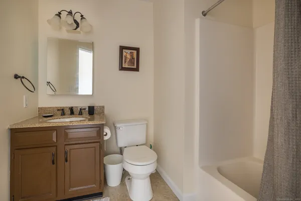 $25,000 | 916 Reef Road, Fairfield, CT 06824