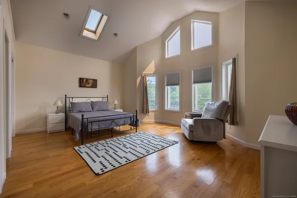 $25,000 | 916 Reef Road, Fairfield, CT 06824