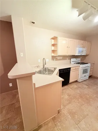 $2,000 | 456 Temple Canyon Place, Henderson, NV 89074