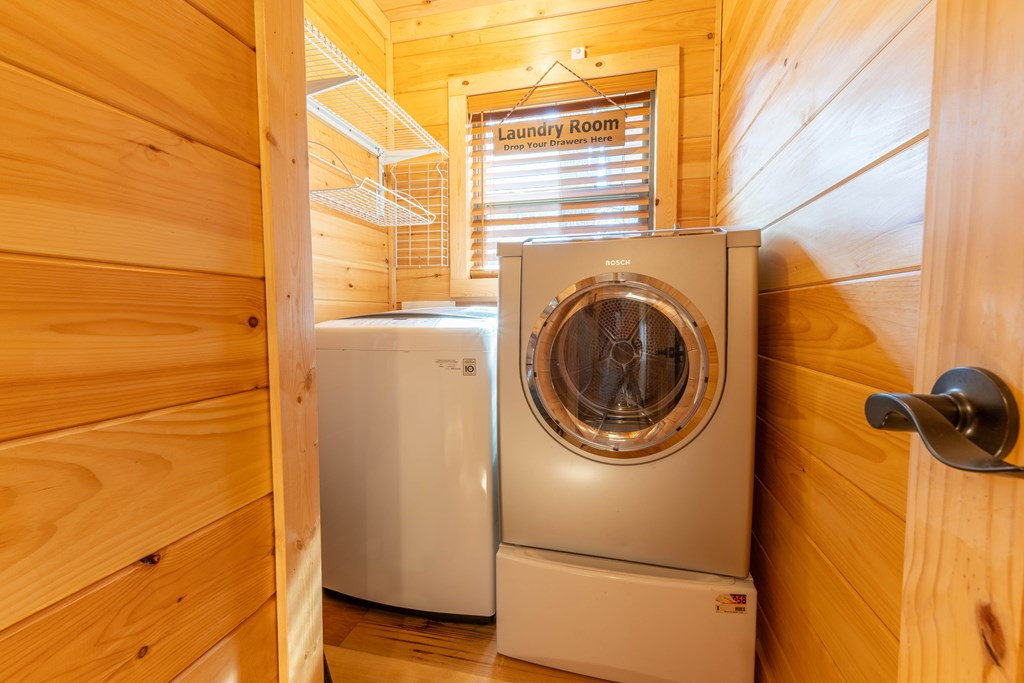101 Abbygale Road Murphy, NC 28906 - Photo 21 of 44 Laundry Room &Washer & Dryer