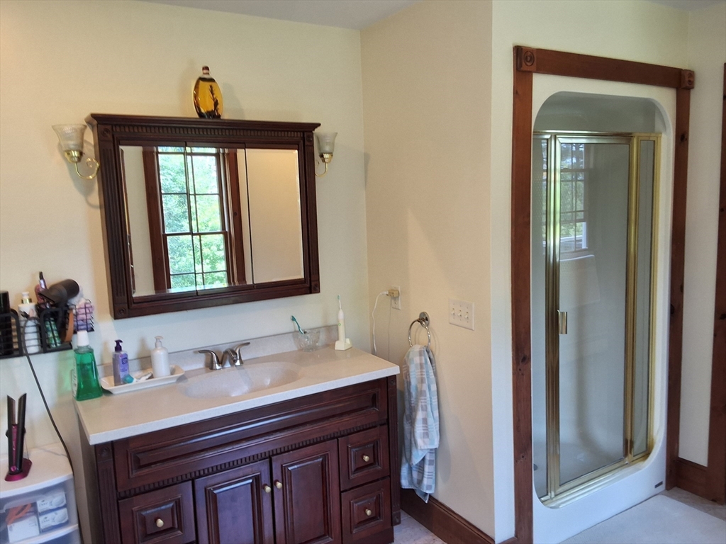 8 Martin Road Brookfield, MA 01506 - Photo 22 of 40