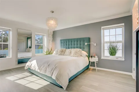 $225,000 | 355 North Post Oak Lane, Unit 842, Houston, TX 77024