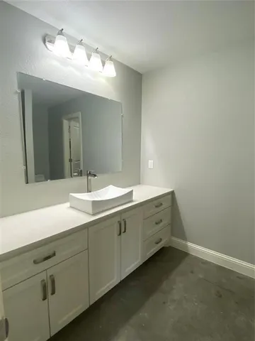 $1,525 | 1004 South Armstrong Avenue, Denison, TX 75020