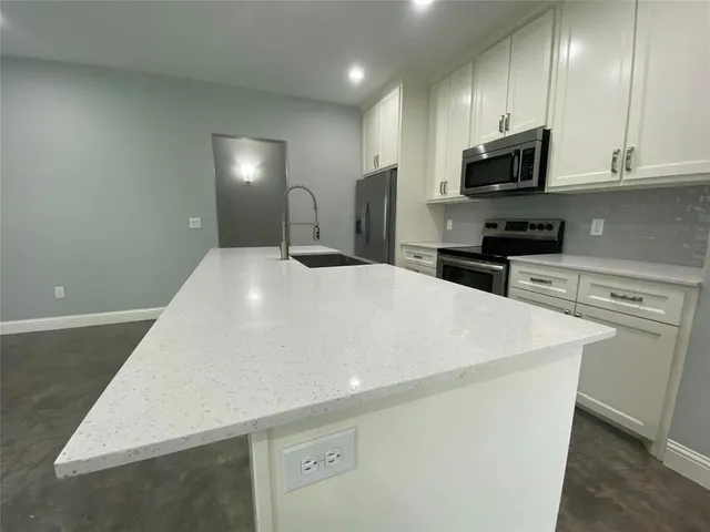 $1,525 | 1004 South Armstrong Avenue, Denison, TX 75020