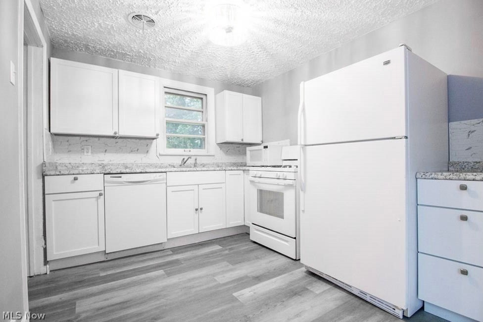 277 Howland Wilson Road Northeast Warren, OH 44484 - Photo 2 of 9 Gallery Image 2