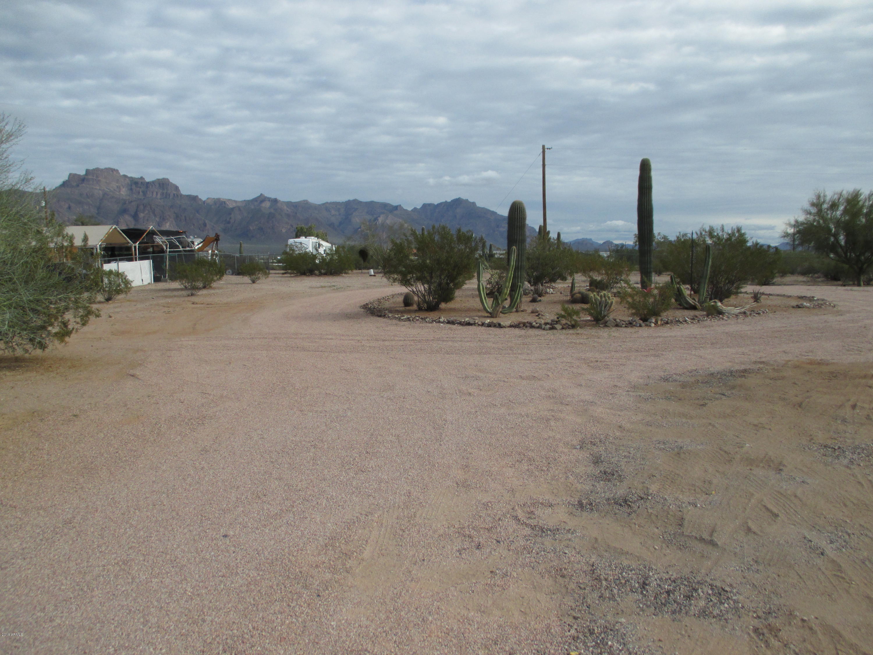1127 South Cortez Road Apache Junction, AZ 85119 - Photo 4 of 12 IMG_0905