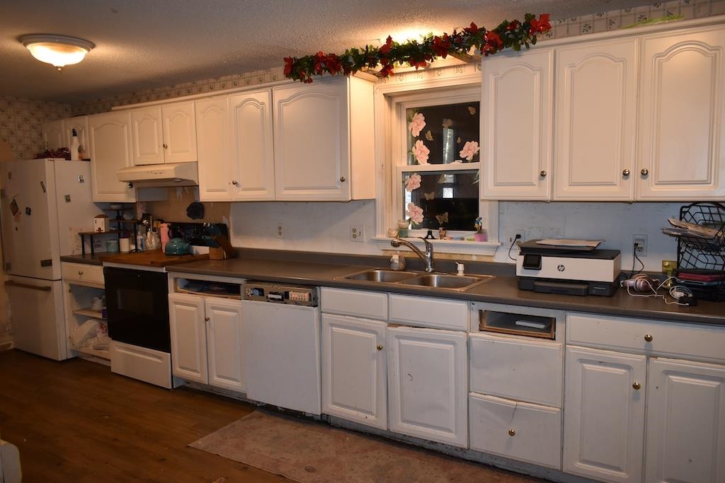 411 Mont Vernon Road Milford, NH 03055 - Photo 6 of 53