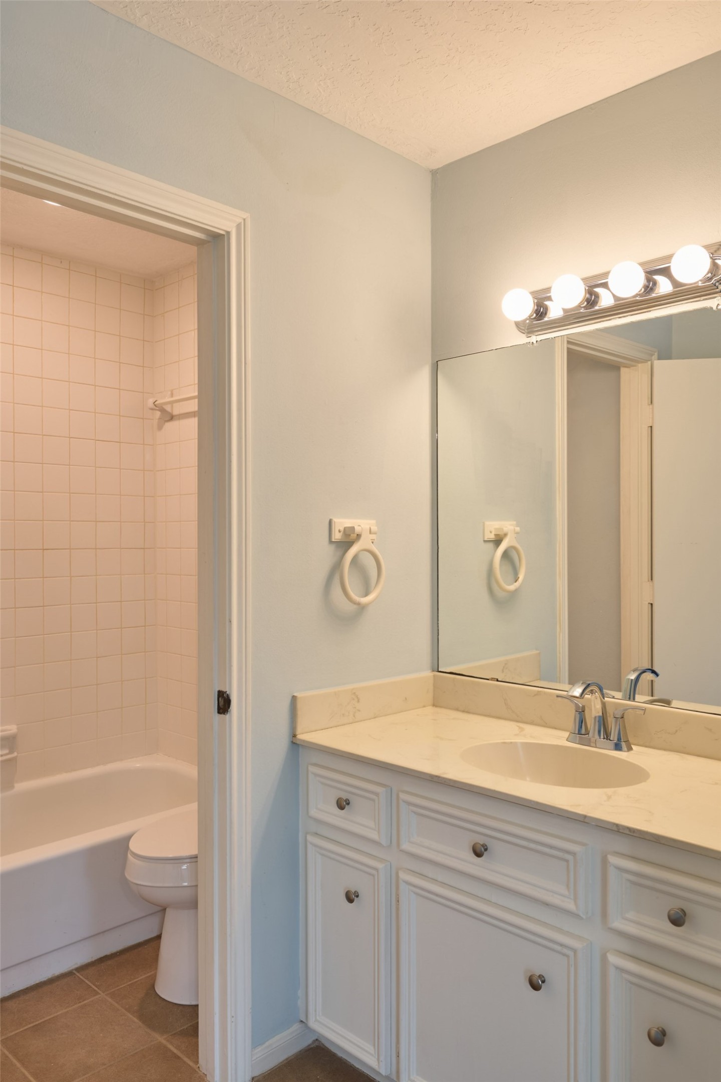 6700 Richardson Road, Unit 302 Houston, TX 77069 - Photo 27 of 33 Gallery Image 27