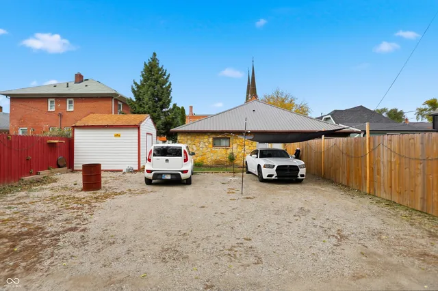 $369,000 | 29 East Palmer Street, Indianapolis, IN 46225