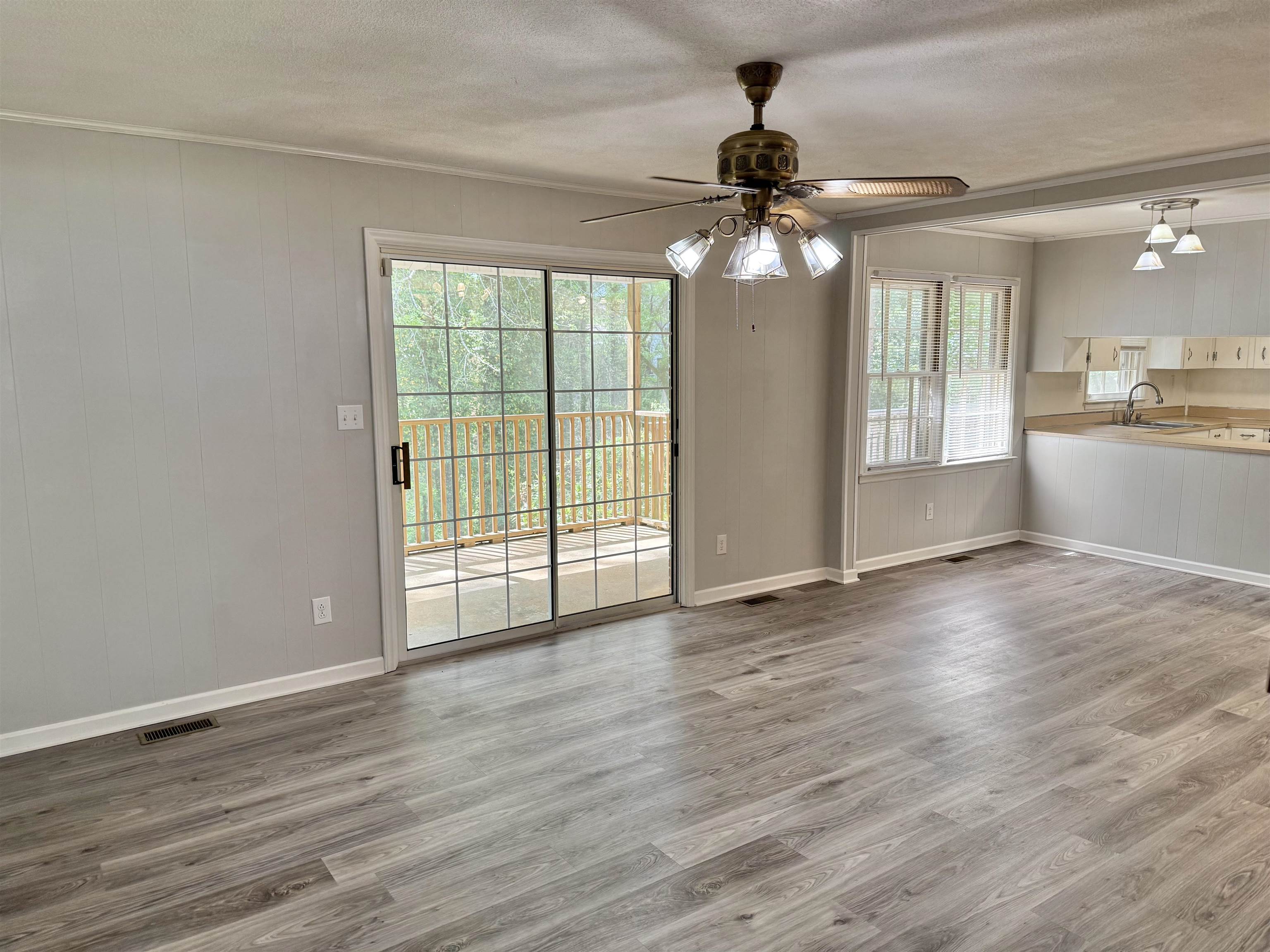 220 Trenton Road Gaffney, SC 29340 - Photo 14 of 26