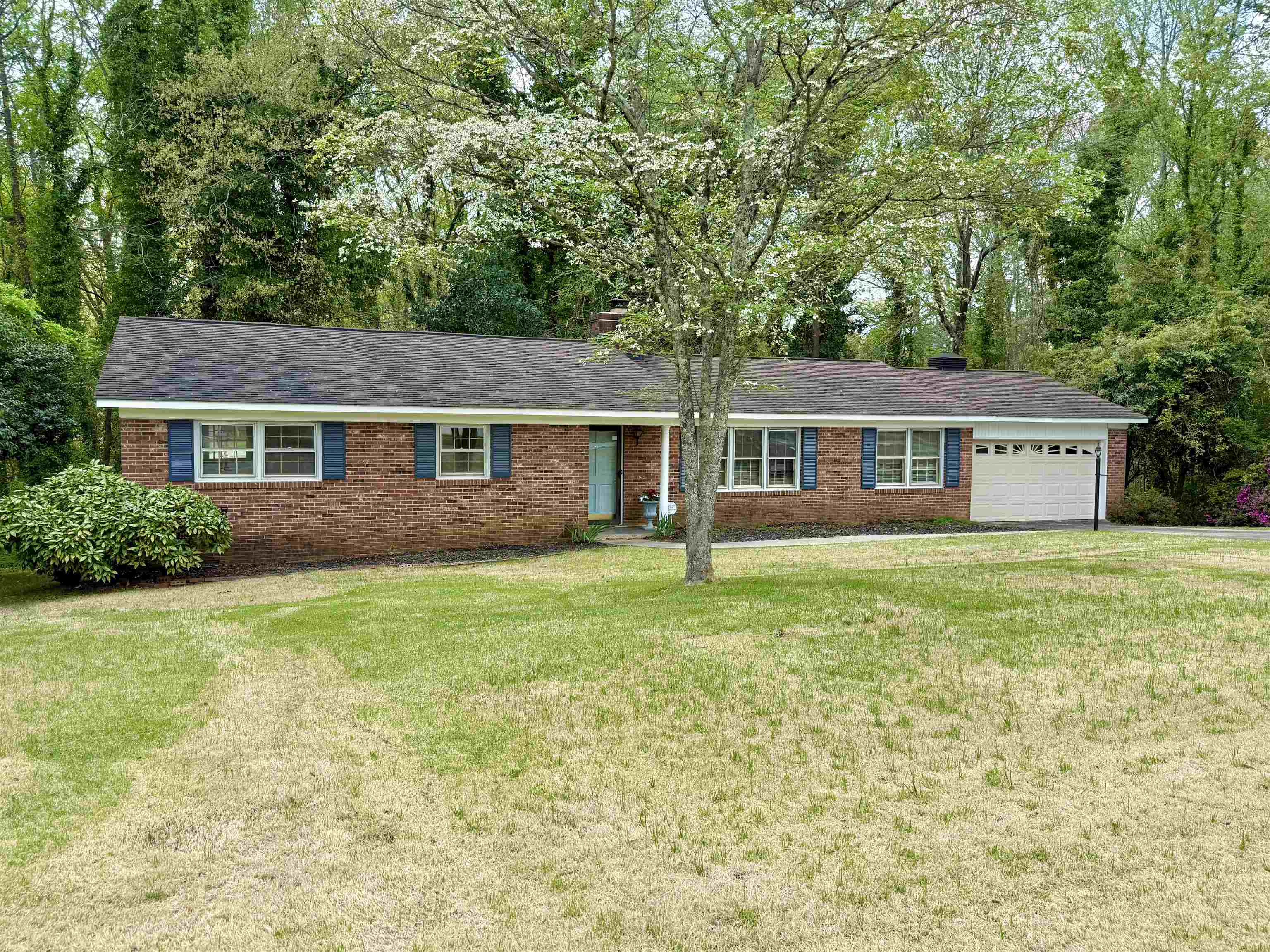 220 Trenton Road Gaffney, SC 29340 - Photo 2 of 26