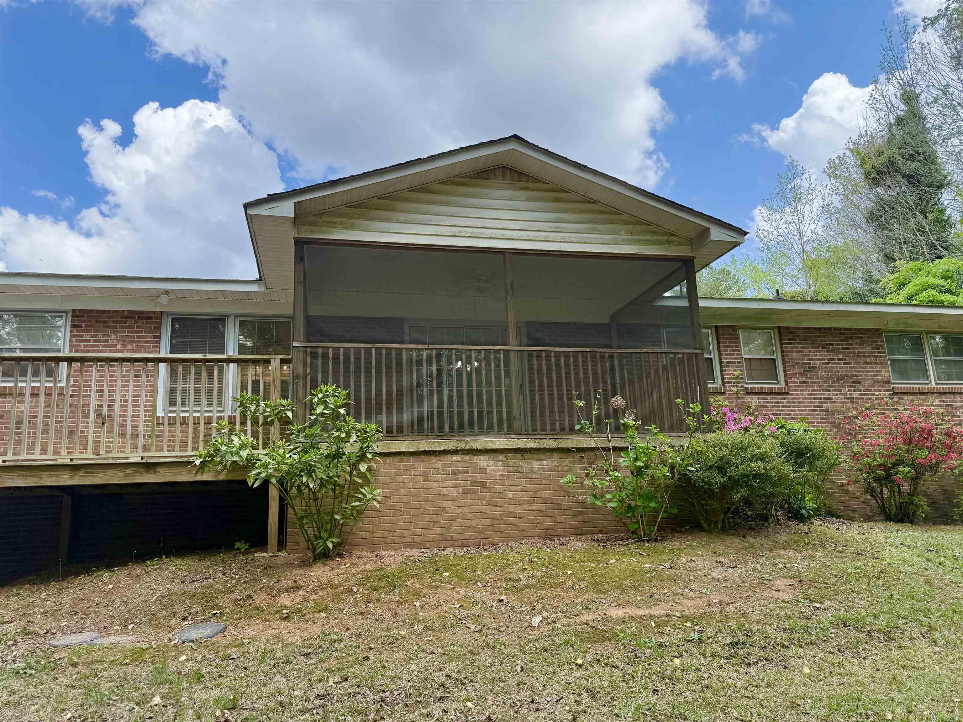 220 Trenton Road Gaffney, SC 29340 - Photo 5 of 26