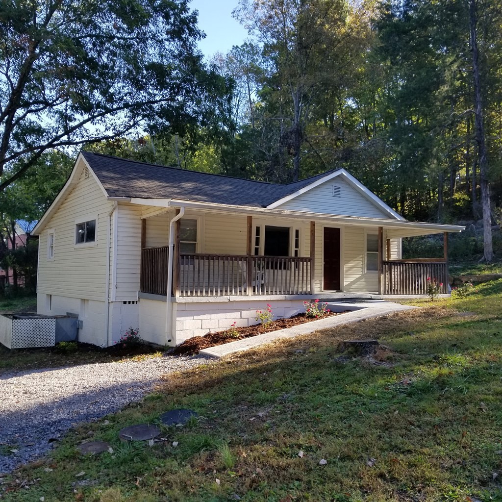 1810 Forest Ridge Drive Southwest Cleveland, TN 37311 - Photo 4 of 23 Gallery Image 4