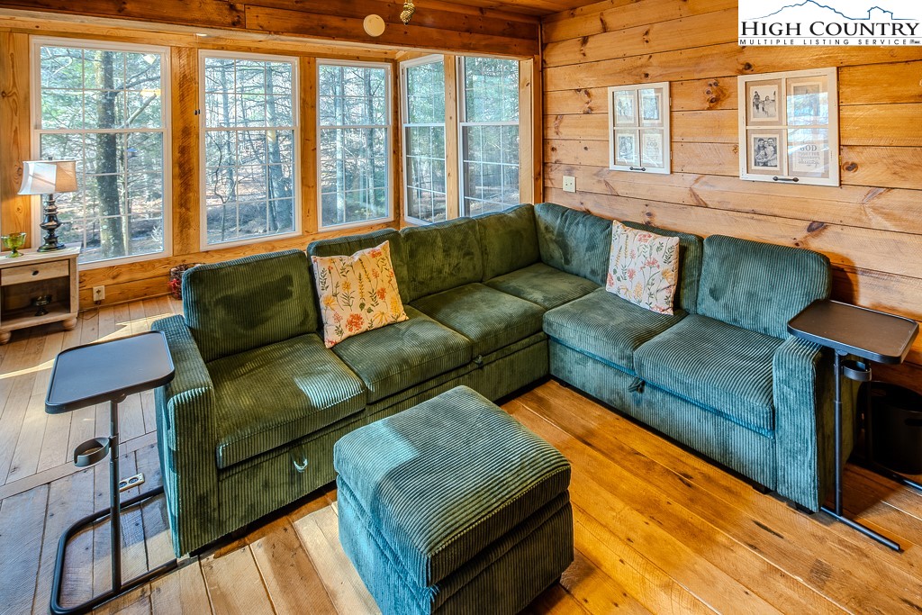 326 Deer Ridge Lane Sparta, NC 28675 - Photo 15 of 49