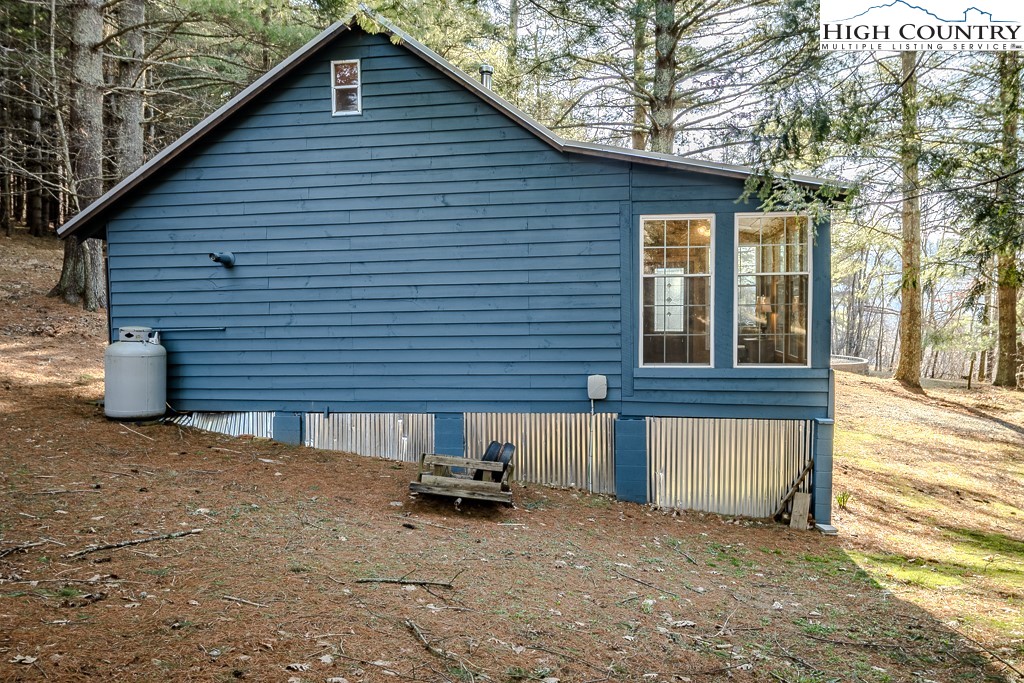 326 Deer Ridge Lane Sparta, NC 28675 - Photo 29 of 49