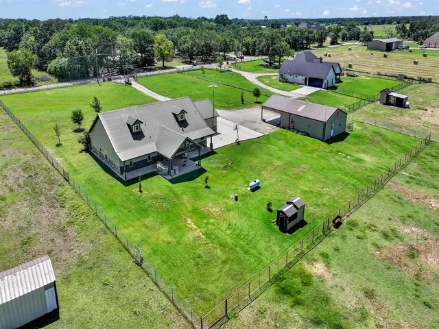 $875,700 | 854 County Road 3330, Bridgeport, TX 76426