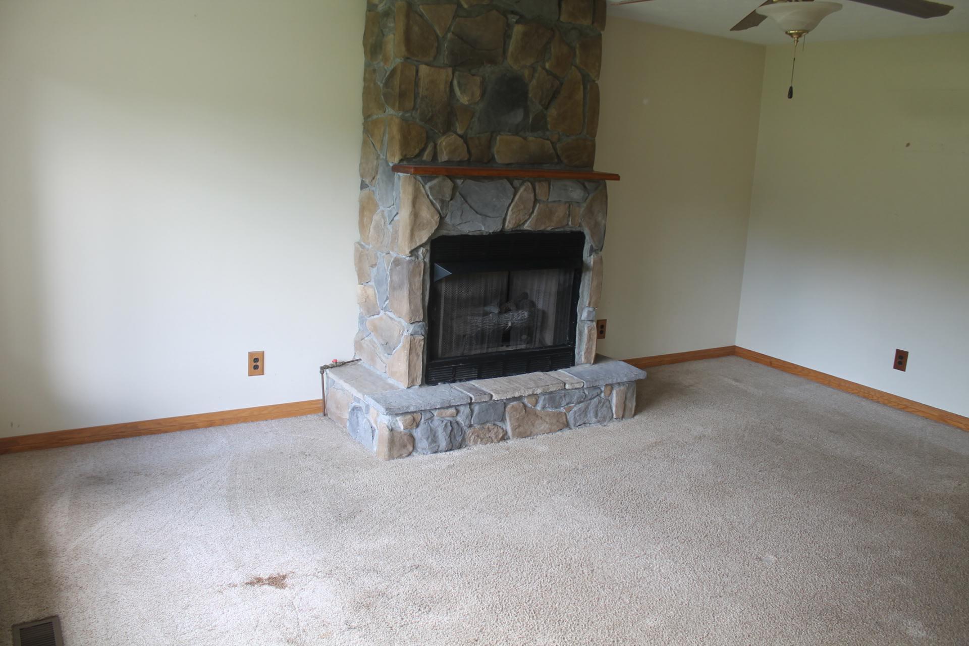 114 Cliffview Drive Covington, VA 24426 - Photo 6 of 24 IMG_6886 dated