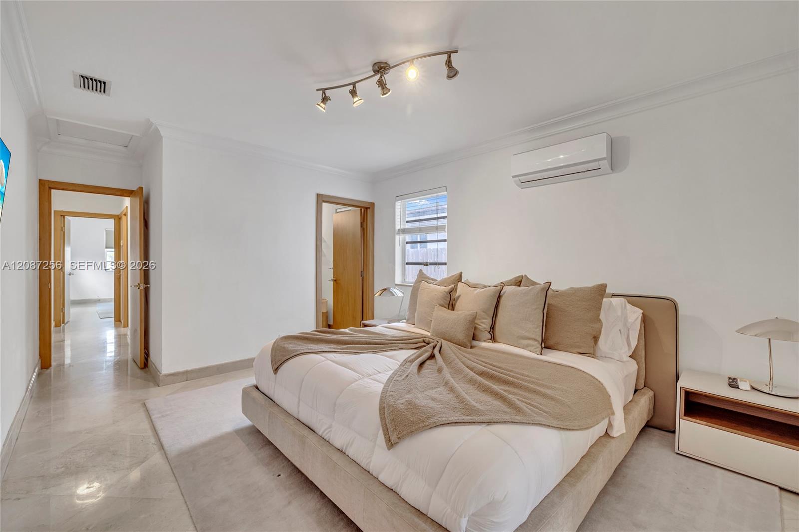 1815 Daytonia Road Miami Beach, FL 33141 - Photo 14 of 37 Gallery Image 14
