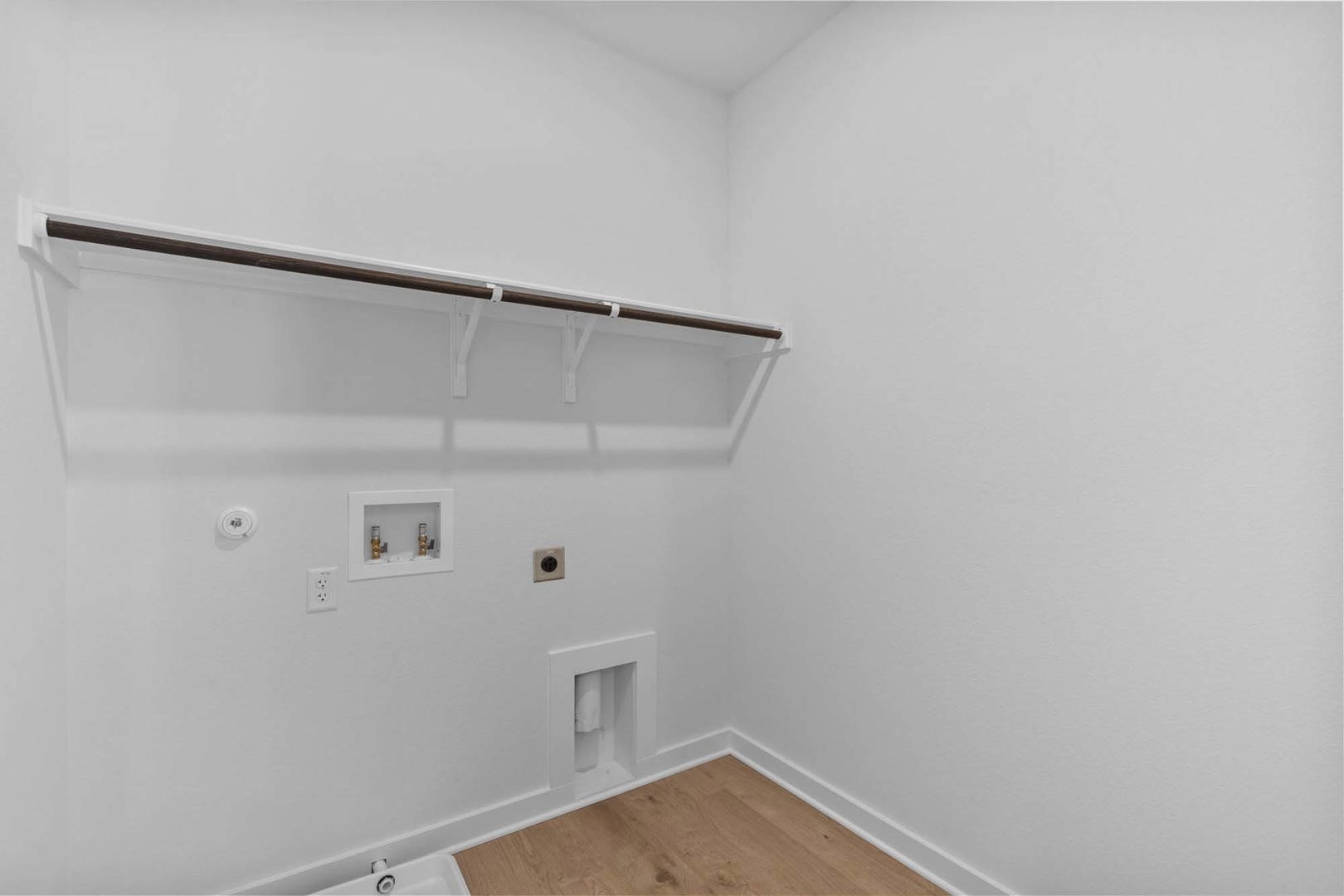 6400 Stockman Drive, Unit 6 Austin, TX 78747 - Photo 18 of 36 a view of small space