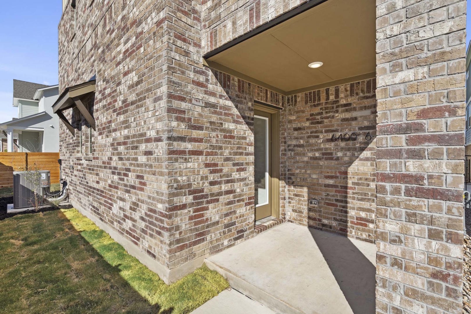 6400 Stockman Drive, Unit 6 Austin, TX 78747 - Photo 27 of 36 a bathroom with a shower