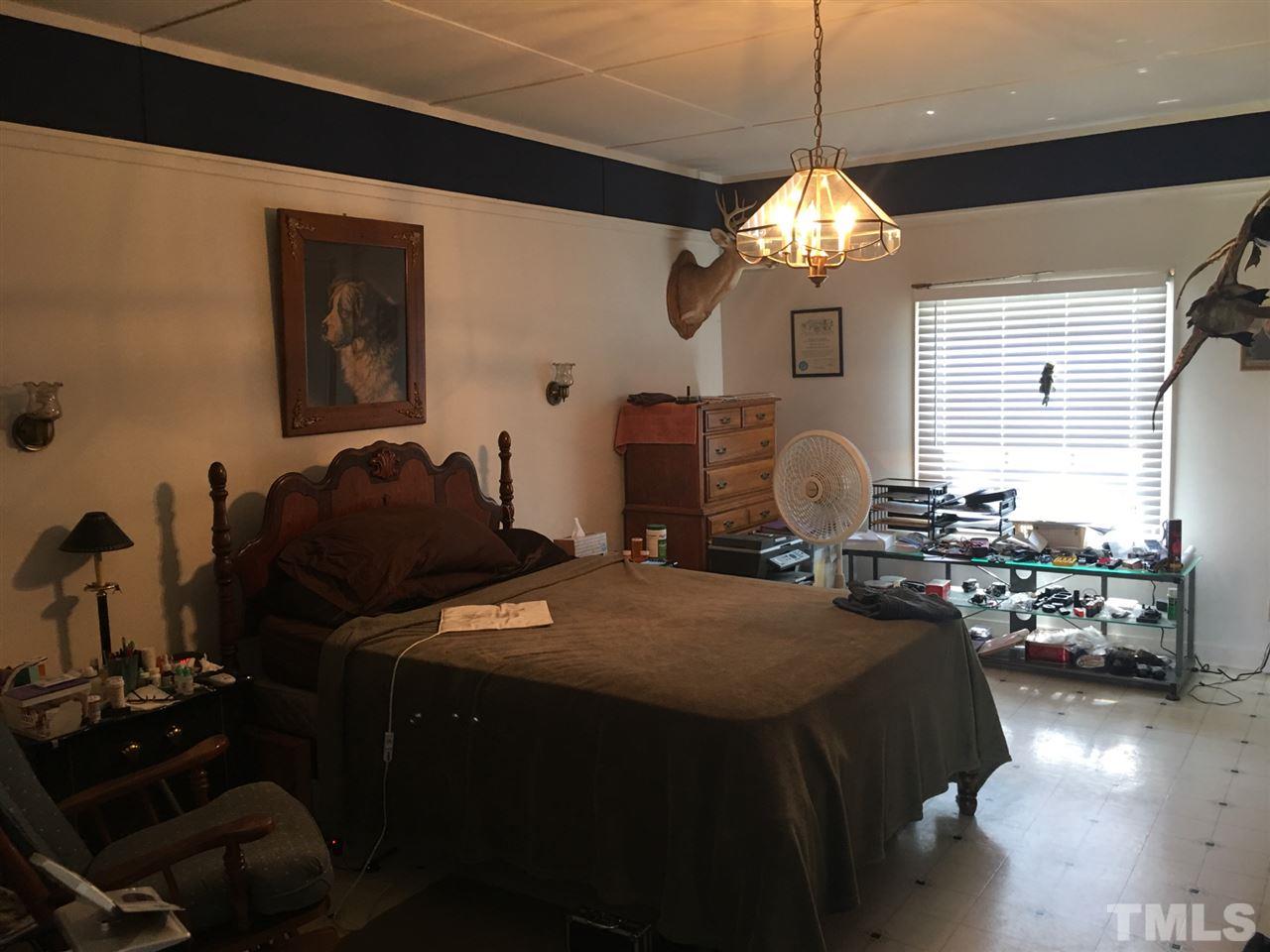 732 Clayhole Road Dunn, NC 28334 - Photo 12 of 18 Gallery Image 12