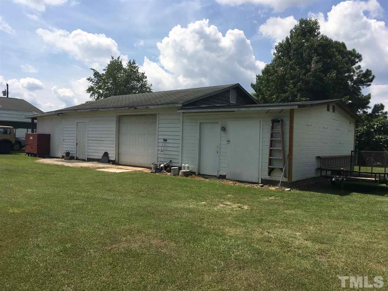 732 Clayhole Road Dunn, NC 28334 - Photo 3 of 18 Gallery Image 3