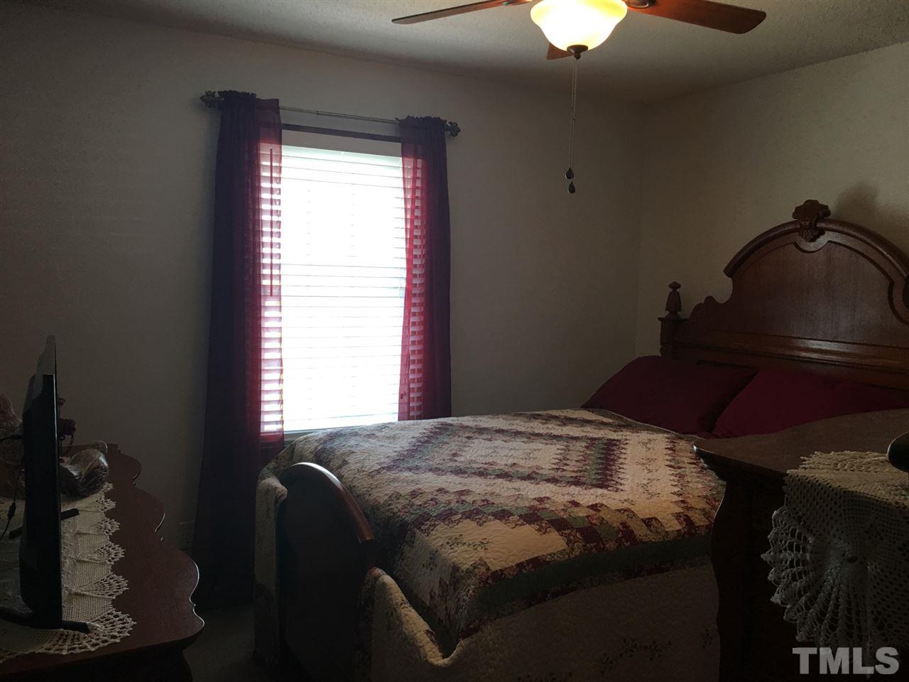 732 Clayhole Road Dunn, NC 28334 - Photo 9 of 18 Gallery Image 9