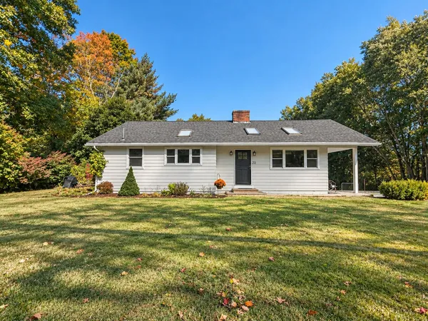 $679,000 | 22 Pinewood Drive, Cumberland, ME 04021