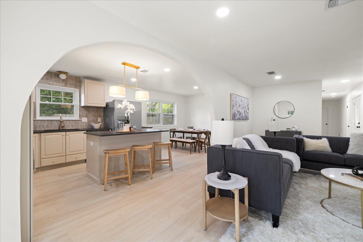 403 Cheyenne Circle Fort Walton Beach, FL 32547 - Photo 12 of 39 a large kitchen with a table and chairs