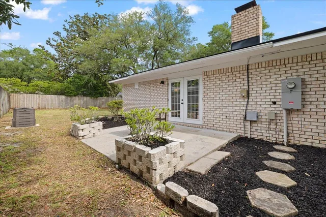 $3,400 | 403 Cheyenne Circle, Fort Walton Beach, FL 32547