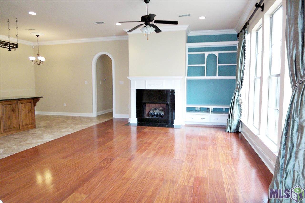 12823 Hidden Ridge Lane Baton Rouge, LA 70816 - Photo 5 of 15