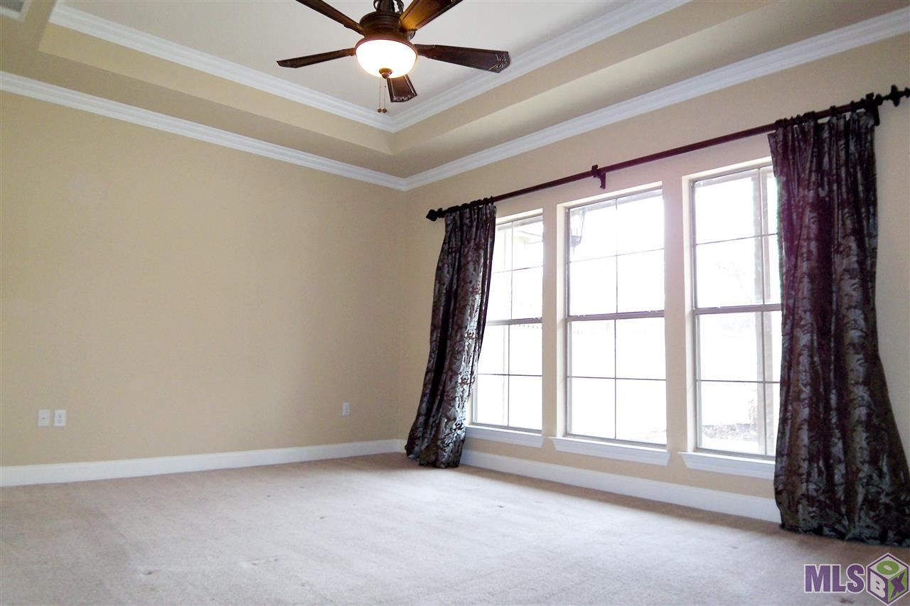 12823 Hidden Ridge Lane Baton Rouge, LA 70816 - Photo 9 of 15