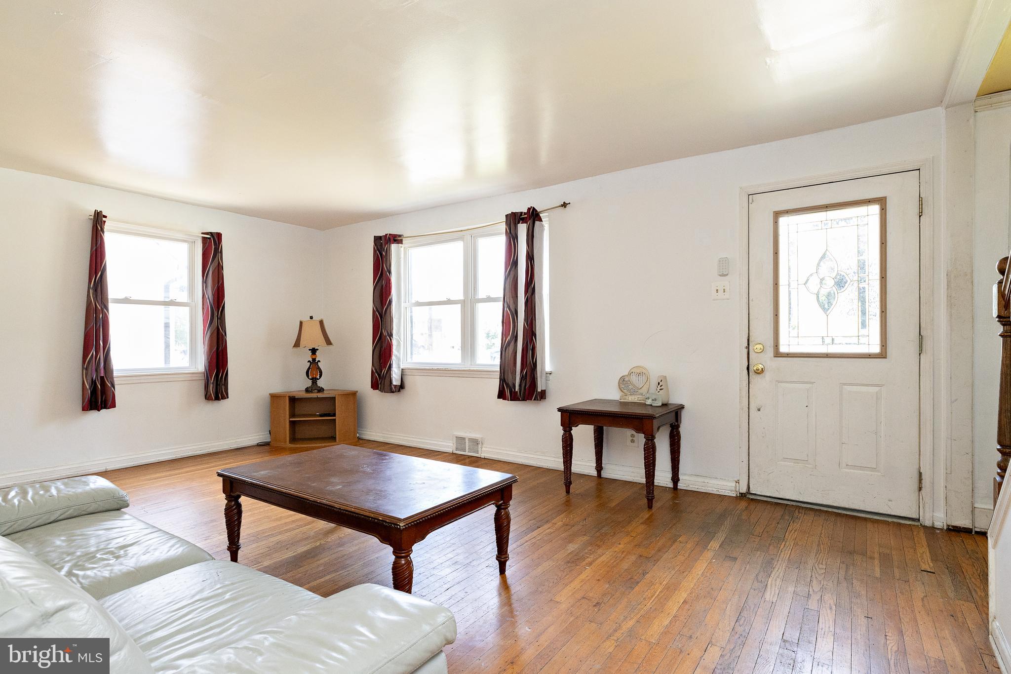 1826 Maple Avenue Haddon Heights, NJ 08035 - Photo 3 of 22