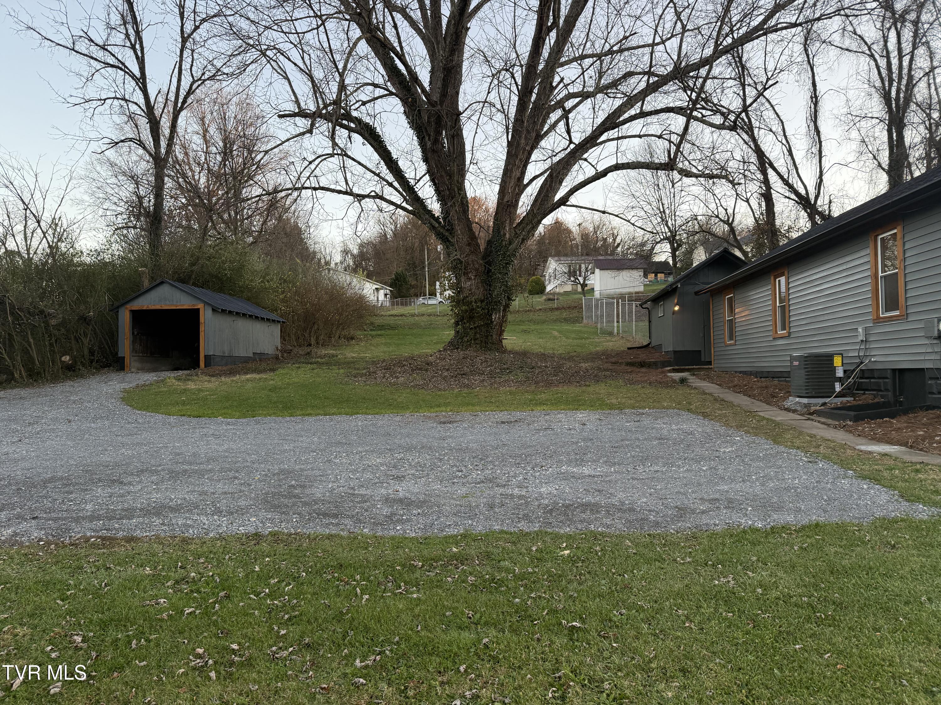 159 Kings Mill Pike Bristol, VA 24201 - Photo 4 of 23 Parking