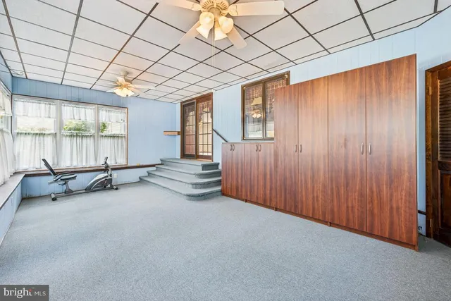 $379,999 | 40 East Park Avenue, Williamstown, NJ 08094