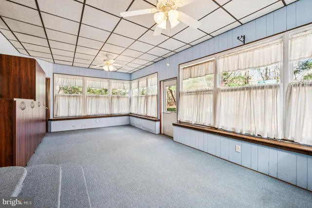 $379,999 | 40 East Park Avenue, Williamstown, NJ 08094