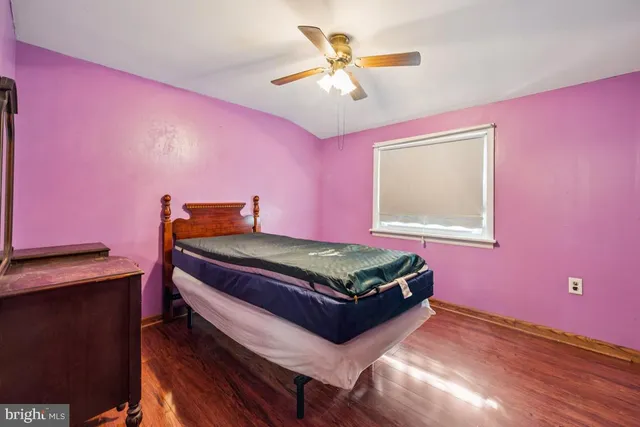 $379,999 | 40 East Park Avenue, Williamstown, NJ 08094