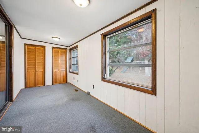 $379,999 | 40 East Park Avenue, Williamstown, NJ 08094