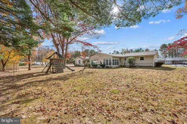 $379,999 | 40 East Park Avenue, Williamstown, NJ 08094