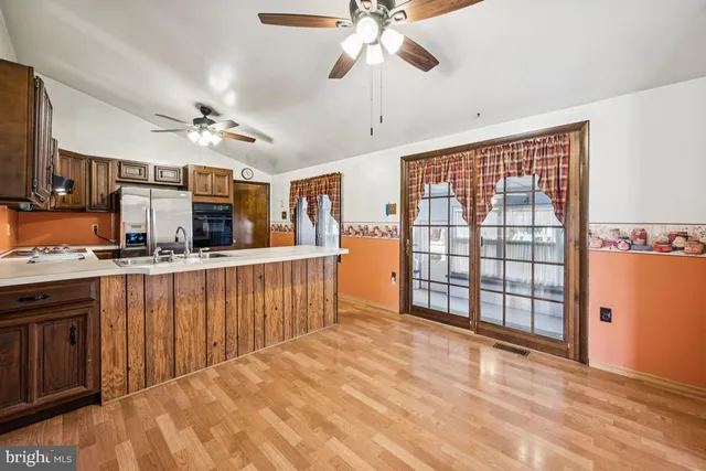 $379,999 | 40 East Park Avenue, Williamstown, NJ 08094