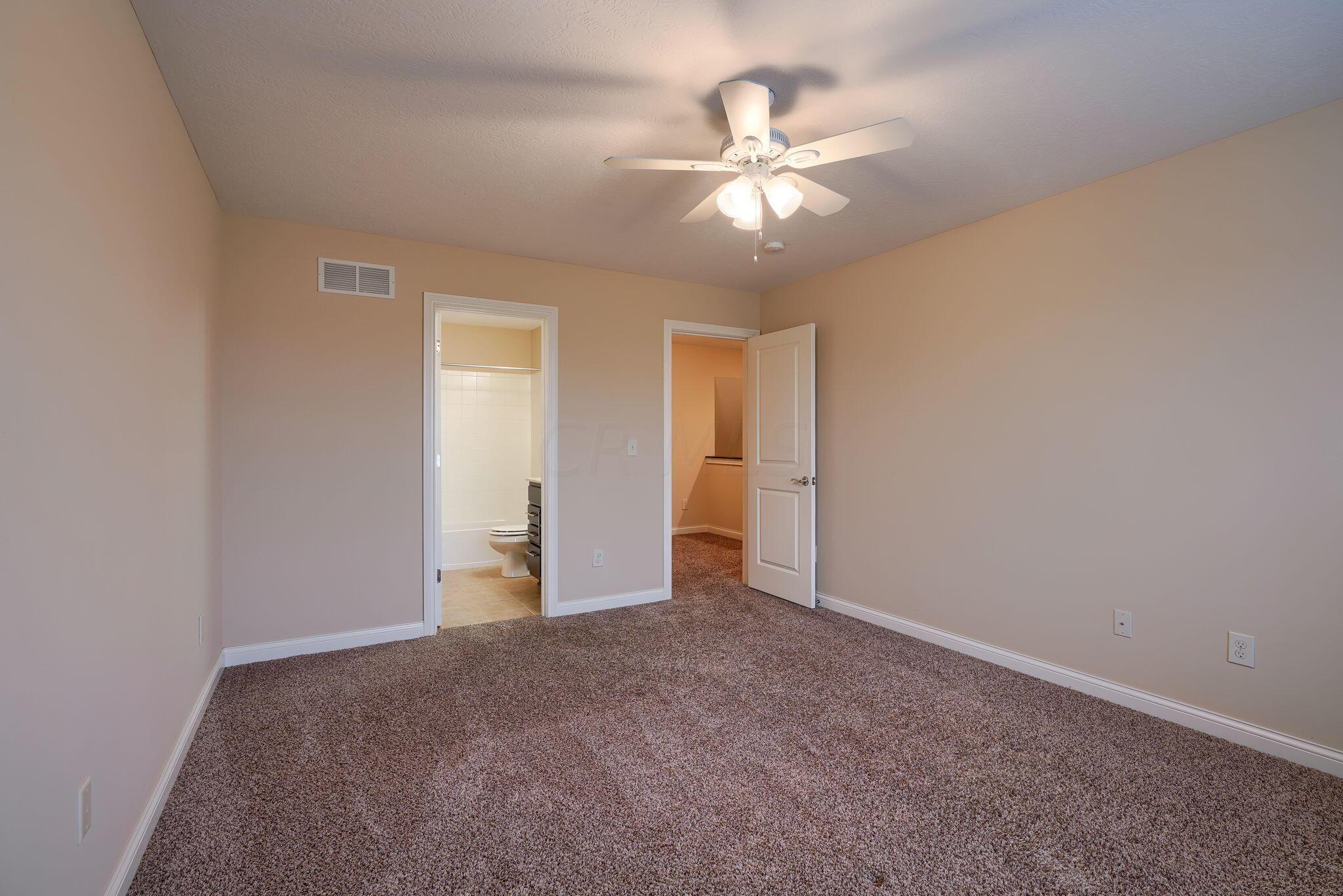 6180 Ray's Way, Unit 21 Hilliard, OH 43026 - Photo 25 of 39 6180 Ray's Way (16)