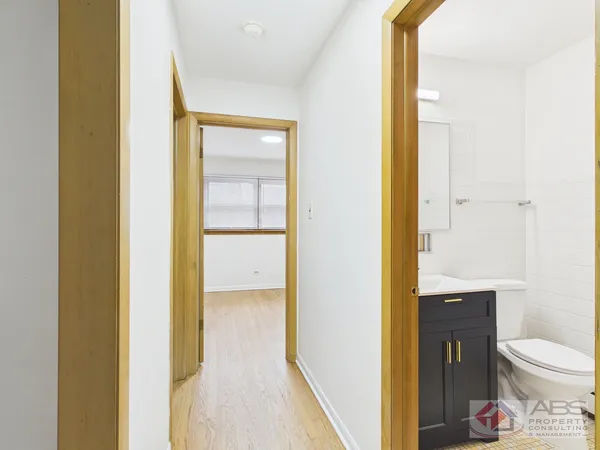 $1,500 | 11219 South Martin Luther King Drive, Unit 2R, Chicago, IL 60628