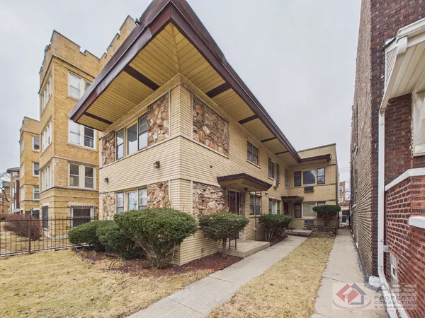 $1,500 | 11219 South Martin Luther King Drive, Unit 2R, Chicago, IL 60628