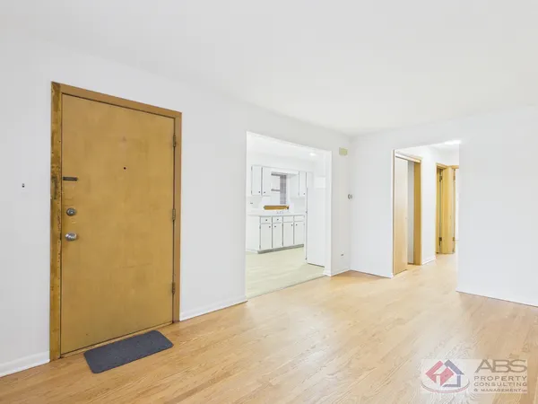 $1,500 | 11219 South Martin Luther King Drive, Unit 2R, Chicago, IL 60628