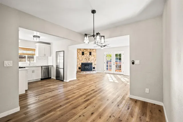 $425,000 | 2513 Anna Way, Sacramento, CA 95821