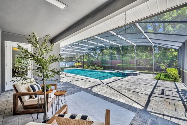 $1,097,000 | 1901 Lake Sue Drive, Orlando, FL 32803