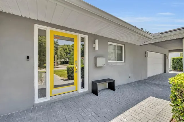 $1,097,000 | 1901 Lake Sue Drive, Orlando, FL 32803