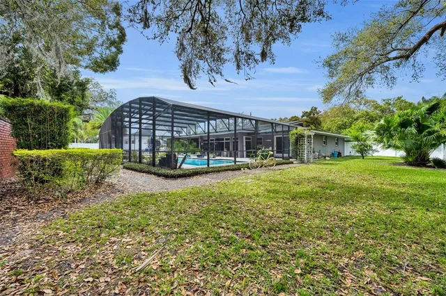 $1,097,000 | 1901 Lake Sue Drive, Orlando, FL 32803