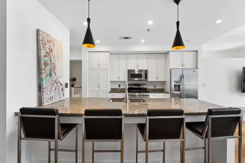 $575,000 | 900 20th Avenue South, Unit 709, Nashville, TN 37212